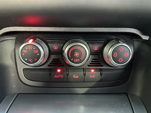 アウディ ＴＴクーペ 1．8 TFSI Sライン コンペティション 愛知県 2015(平27)年 8.5万km デイトナグレーパールエフェクト 純正SDナビ（フルセグ/BT/CD/DVD/SD/USB)/バックカメラ/前後ドライブレコーダー/ETC/電動格納式ミラー/パドルシフト/オートライト/ABS/横滑り防止装置/ハーフレザー/フォグランプ/純正アルミホイール