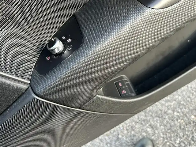 アウディ ＴＴクーペ 1．8 TFSI Sライン コンペティション 愛知県 2015(平27)年 8.5万km デイトナグレーパールエフェクト 純正SDナビ（フルセグ/BT/CD/DVD/SD/USB)/バックカメラ/前後ドライブレコーダー/ETC/電動格納式ミラー/パドルシフト/オートライト/ABS/横滑り防止装置/ハーフレザー/フォグランプ/純正アルミホイール
