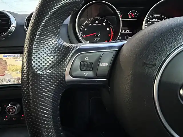 アウディ ＴＴクーペ 1．8 TFSI Sライン コンペティション 愛知県 2015(平27)年 8.5万km デイトナグレーパールエフェクト 純正SDナビ（フルセグ/BT/CD/DVD/SD/USB)/バックカメラ/前後ドライブレコーダー/ETC/電動格納式ミラー/パドルシフト/オートライト/ABS/横滑り防止装置/ハーフレザー/フォグランプ/純正アルミホイール