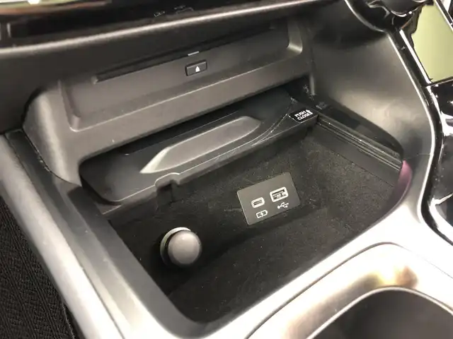 レクサス ＮＸ 350h Fスポーツ 愛知県 2022(令4)年 6.1万km グラファイトブラックガラスフレーク パノラマルーフ/オレンジキャリパー/ワイヤレス充電/純正14インチナビ/アラウンドビューモニター/Bluetooth/フルセグTV/レクサスセーフティセンス/衝突被害軽減システム/クルーズコントロール/ブラインドスポットモニター/レーンキープアシスト/横滑り防止装置/コーナーセンサー/オートライト/オートマチックハイビーム/三眼LEDヘッドライト/LEDフォグランプ/パワーシート/シートメモリー/シートーヒーター/ステアリングヒーター/パドルシフト/電動リアゲート/ドライブレコーダー/ビルトインETC2.0/純正フロアマット/純正AW/プッシュスタート/スマートキー/スペアキー/カードキー