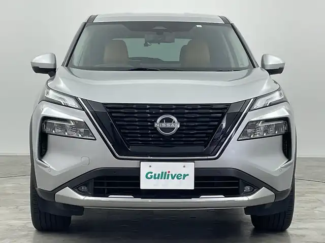 日産 エクストレイル G e－4ORCE 群馬県 2023(令5)年 1万km ブリリアントシルバー プロパイロット　ＢＯＳＥサウンド　純正１２．３型ナビ　フルセグＴＶ　全周囲カメラ　衝突被害軽減ブレーキ　ヘッドアップディスプレイ　デジタルインナーミラー　ＥＴＣ２．０　ワイヤレス充電　スマートキー