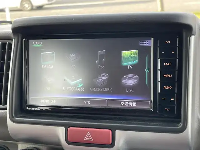 スズキ エブリィ ワゴン PZターボ スペシャル 道央・札幌 2019(令1)年 5.5万km パールホワイト ４WD/純正ナビ/AM/FM/BT/SD/CD/DVD/フルセグ/衝突被害軽減ブレーキ/横滑り防止装置/レーンキープアシスト/クリアランスソナー/両側パワースライドドア/D席シートヒーター/レザー調シートカバー/ステアリングリモコン/デジタルインナーミラー/プッシュスタート/スマートキー/キセノンヘッドライト/オートライト/オートマチックハイビーム/フォグランプ/電動格納ミラー/ヒーテッドドアミラー/ウィンカーミラー/純正フロアマット/ドアバイザー/スペアキー/純正エンジンスターター/社外AW付冬タイヤ積込/165/60/R14/2019年/山5mm