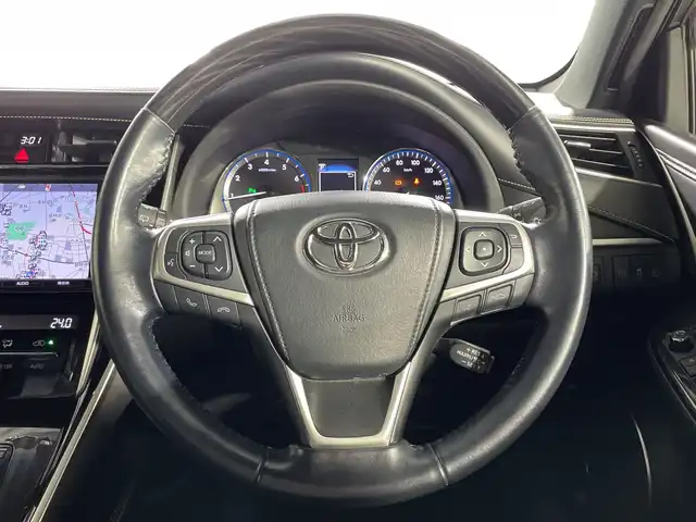 トヨタ ハリアー プレミアム 神奈川県 2018(平30)年 2.9万km ホワイトパールクリスタルシャイン トヨタセーフティセンス/・プリクラッシュセーフティ/・レーンディパーチャーアラート/・オートマチックハイビーム/純正9型ナビ/・BT/フルセグTV/SD/CD/DVD/バックカメラ/パワーバックドア/ハーフレザーシート/パワーシート(D)/MTモード/電動サイドブレーキ/オートブレーキホールド/アイドリングストップ機能/三眼LEDヘッドライト/AFS/スマートキー/プッシュスタートボタン/ドライブレコーダー/自動防眩ミラー/フォグランプ/電動格納ミラー/ウィンカーミラー/純正フロアマット/純正ドアバイザー/純正18インチアルミホイール