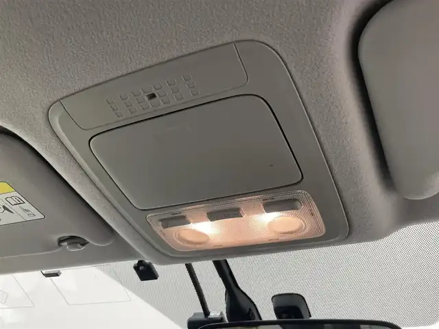 トヨタ エスクァイア ハイブリッド Gi 岡山県 2015(平27)年 10.7万km ホワイトパールクリスタルシャイン DOPナビ　NSZT-Y64T/フルセグTV（AM.FM.TV.CD.DVD.BT）/アルパインリアフリップダウンモニター/両側パワースライドドア/バックカメラ/ETC/ドライブレコーダー/レザーシート/シートヒーター/クルーズコントロール/オートライト/オートマチックハイビーム/フォグライト/サングラスホルダー/ステアリングスイッチ/ワイヤレス充電/ＬＥＤヘッドライト/スペアキー/15インチ純正AW/純正フロアマット