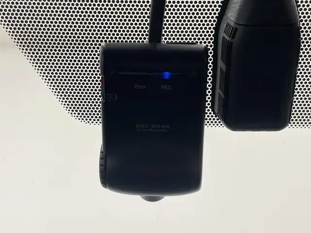 トヨタ エスクァイア ハイブリッド Gi 岡山県 2015(平27)年 10.7万km ホワイトパールクリスタルシャイン DOPナビ　NSZT-Y64T/フルセグTV（AM.FM.TV.CD.DVD.BT）/アルパインリアフリップダウンモニター/両側パワースライドドア/バックカメラ/ETC/ドライブレコーダー/レザーシート/シートヒーター/クルーズコントロール/オートライト/オートマチックハイビーム/フォグライト/サングラスホルダー/ステアリングスイッチ/ワイヤレス充電/ＬＥＤヘッドライト/スペアキー/15インチ純正AW/純正フロアマット