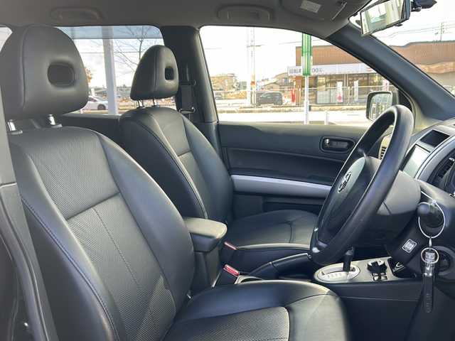 日産 エクストレイル 20S 秋田県 2013(平25)年 7.9万km ダイヤモンドブラック 純正メモリナビ/純正BT、DVD、CD、TV/バックカメラ/社外16インチAW/ETC/４WD