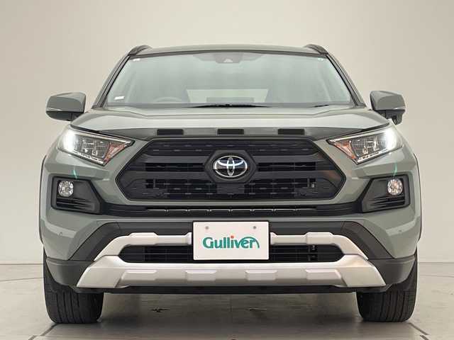 トヨタ ＲＡＶ４ アドベンチャー 愛知県 2021(令3)年 4.3万km アーバンカーキ トヨタセーフティセンス/純正9型ディスプレイオーディオナビ/レーダークルーズコントロール/シートヒーター/エアシート/バックカメラ/パワーシート/コーナーセンサー/純正アルミホイール/ルーフレール/４ＷＤ/ダウンヒルアシストコントロール/ステアリングヒーター/レーンキープアシスト/オートマチックハイビーム/フルセグ/衝突軽減システム/Bluetooth/ステアリングスイッチ/スマートキー/プッシュスタート