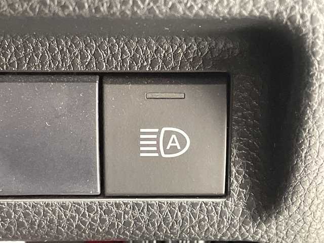 トヨタ ＲＡＶ４ アドベンチャー 愛知県 2021(令3)年 4.3万km アーバンカーキ トヨタセーフティセンス/純正9型ディスプレイオーディオナビ/レーダークルーズコントロール/シートヒーター/エアシート/バックカメラ/パワーシート/コーナーセンサー/純正アルミホイール/ルーフレール/４ＷＤ/ダウンヒルアシストコントロール/ステアリングヒーター/レーンキープアシスト/オートマチックハイビーム/フルセグ/衝突軽減システム/Bluetooth/ステアリングスイッチ/スマートキー/プッシュスタート