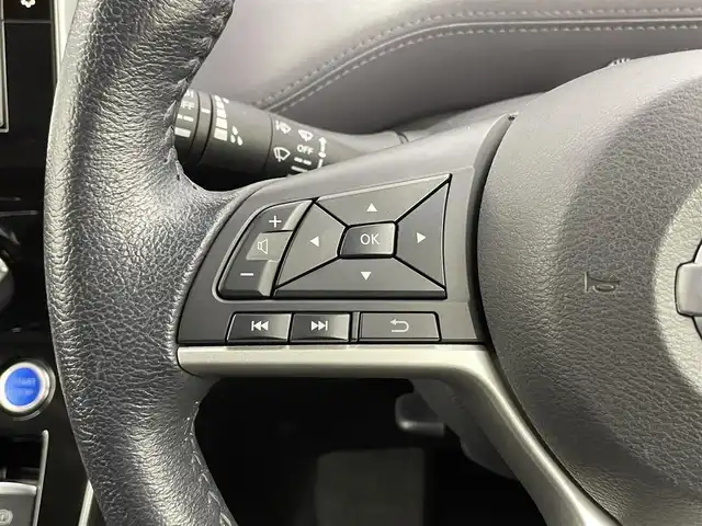 日産 セレナ e－パワー ハイウェイスター V 千葉県 2022(令4)年 2.4万km ブリリアントホワイトパール 禁煙車/純正10インチメモリナビ/　CD/DVD/BT/フルセグTV/エマージェンシーブレーキ/レーンキープアシスト/ブラインドスポットモニター/プロパイロット/両側パワースライドドア/デジタルインナーミラー/アラウンドビューモニター/電子パーキング/オートホールド/ETC/ステアリングスイッチ/革巻きステアリング/純正15インチアルミホイール/LEDヘッドライト/フォグランプ