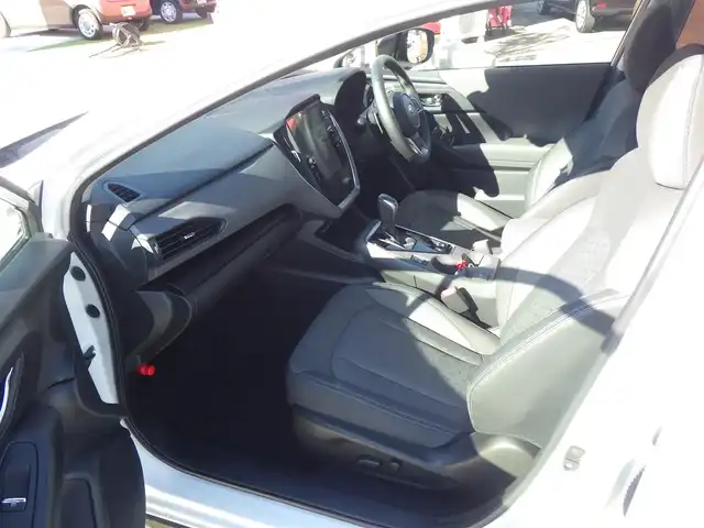 スバル クロストレック ツーリング 千葉県 2023(令5)年 3万km クリスタルホワイトP アイサイト/・プリクラッシュブレーキ/・RAB（後退時ブレーキアシスト）/・スバルリヤビークルディテクション/XMODE/SRH（ステアリング・レスポンシブ・ヘッドランプ）/純正コネクトナビ/地デジTV/【Bluetooth接続】/【Apple CarPlay　Android Auto対応】/バックカメラ/リバース連動ドアミラー（左）/前席パワーシート/シートヒーター/革巻きステアリング/ステアリングスイッチ/パドルシフト/ETC/LEDヘッドライト/フォグライト/ウインカーミラー/コーナーセンサー/純正17インチアルミホイル/サイド/カーテンエアバッグ/キーレスアクセス