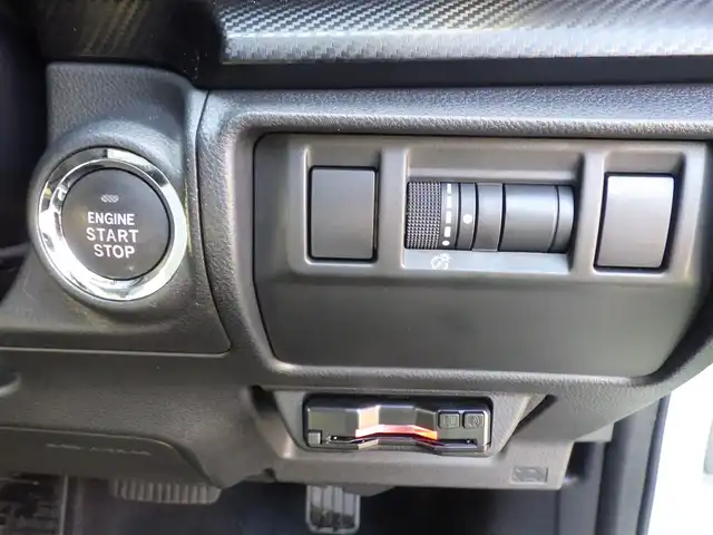 スバル クロストレック ツーリング 千葉県 2023(令5)年 3万km クリスタルホワイトP アイサイト/・プリクラッシュブレーキ/・RAB（後退時ブレーキアシスト）/・スバルリヤビークルディテクション/XMODE/SRH（ステアリング・レスポンシブ・ヘッドランプ）/純正コネクトナビ/地デジTV/【Bluetooth接続】/【Apple CarPlay　Android Auto対応】/バックカメラ/リバース連動ドアミラー（左）/前席パワーシート/シートヒーター/革巻きステアリング/ステアリングスイッチ/パドルシフト/ETC/LEDヘッドライト/フォグライト/ウインカーミラー/コーナーセンサー/純正17インチアルミホイル/サイド/カーテンエアバッグ/キーレスアクセス