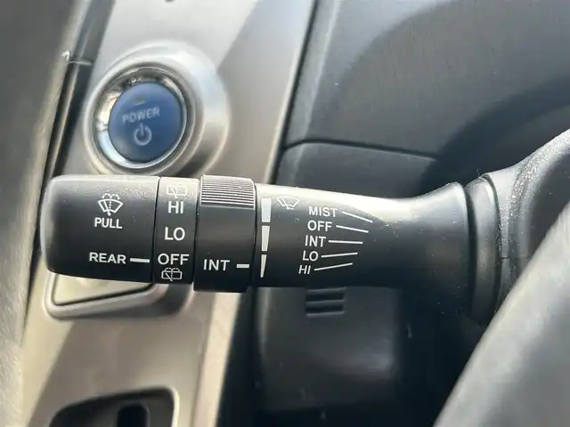 トヨタ プリウス α S 京都府 2015(平27)年 12.6万km アティチュードブラックマイカ (株)IDOMが運営する【じしゃロン伏見店】の自社ローン対象車両になります。こちらは現金ご利用時の価格です。自社ローンご希望の方は別途その旨お申付け下さい。/社外ナビ/ETC/DTV/BT/DVD/CD/プッシュスタート/ドアバイザー