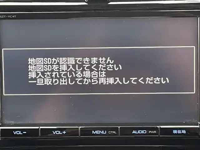トヨタ プリウス A プレミアム　ツーリングセレ 兵庫県 2016(平28)年 7万km ホワイトパールクリスタルシャイン 純正9インチSDナビ/モデリスタエアロ/リア/フロント/Bluetooth接続/ビルトインETC/パーキングアシスト/パワーシート/純正フロアマット/レーダークルーズコントロール/LEDヘッドライト/シートヒーター/フルセグTV/バックカメラ/スイッチスタート/衝突軽減ブレーキ/トヨタセーフティセンス/モデリスタフロントエアロ小さい割れ有