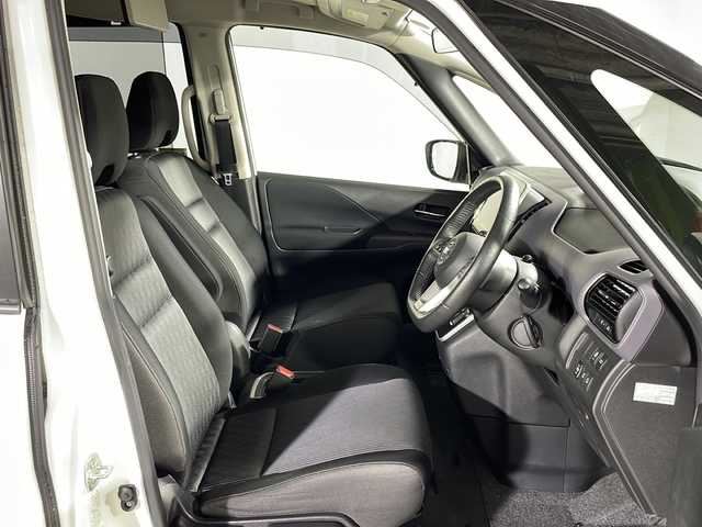 日産 セレナ e－パワー ハイウェイスター V 沖縄県 2019(令1)年 7万km ブリリアントホワイトパール 禁煙車/県外仕入れ/10インチ純正ナビ/【CD/DVD/フルセグTV/BT】/後席フリップダウンモニター/全方位カメラ/前方ドライブレコーダー/ETC/両側パワースライドドア/前席シートヒーター/ステアリングヒーター/16インチ純正アルミ/純正LEDヘッドライト/オートライト/スマートキー