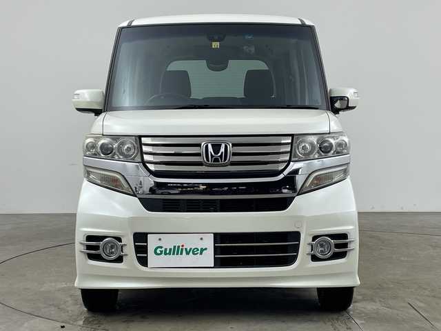 ホンダ Ｎ ＢＯＸ カスタム G ターボ Aパッケージ 兵庫県 2014(平26)年 9.2万km プレミアムホワイトパール ・純正8インチナビ/BT/CD/DVD/TV/USB/SD/・バックカメラ/・安心パッケージ/・シティブレーキアクティブシステム/・クルーズコントロール/・両側パワースライドドア/・横滑り防止装置/・ステアリングスイッチ/・パドルシフト/・前方ドライブレコーダー/・電動格納ミラー/・HIDヘッドライト/・フォグランプ/・純正16インチホイール/・スマートキー/・スペアキー/・取扱説明書/・保証書