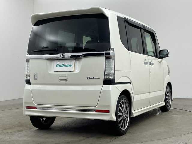 ホンダ Ｎ ＢＯＸ カスタム G ターボ Aパッケージ 兵庫県 2014(平26)年 9.2万km プレミアムホワイトパール ・純正8インチナビ/BT/CD/DVD/TV/USB/SD/・バックカメラ/・安心パッケージ/・シティブレーキアクティブシステム/・クルーズコントロール/・両側パワースライドドア/・横滑り防止装置/・ステアリングスイッチ/・パドルシフト/・前方ドライブレコーダー/・電動格納ミラー/・HIDヘッドライト/・フォグランプ/・純正16インチホイール/・スマートキー/・スペアキー/・取扱説明書/・保証書