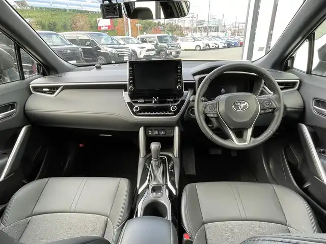 トヨタ カローラ クロス Z 大阪府 2023(令5)年 1.4万km アティチュードブラックマイカ トヨタセーフティーセンス/・アダプティブ・クルーズコントロール/・プリクラッシュセーフティー/・レーントレーシングアシスト/・オートマチックハイビーム/・クリアランスソナー/・パーキングサポートブレーキー/・ロードサインアシスト/純正ナビ/・Bluetooth/USB/MiraCast/ラジオ/主要装備/・パノラミックビューモニター/・ブラインドスポットモニター/・横滑り防止装置/・オートホールド/・パワーバックドア/・ハーフレザー/・D席パワーシート/・シートヒーター/・LEDヘッドライト/・ヘッドライトイベライザー/・ドライブレコーダー/・ETC2.0