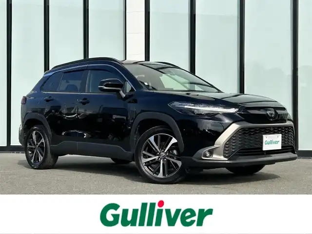 トヨタ カローラ クロス Z 大阪府 2023(令5)年 1.4万km アティチュードブラックマイカ トヨタセーフティーセンス/・アダプティブ・クルーズコントロール/・プリクラッシュセーフティー/・レーントレーシングアシスト/・オートマチックハイビーム/・クリアランスソナー/・パーキングサポートブレーキー/・ロードサインアシスト/純正ナビ/・Bluetooth/USB/MiraCast/ラジオ/主要装備/・パノラミックビューモニター/・ブラインドスポットモニター/・横滑り防止装置/・オートホールド/・パワーバックドア/・ハーフレザー/・D席パワーシート/・シートヒーター/・LEDヘッドライト/・ヘッドライトイベライザー/・ドライブレコーダー/・ETC2.0