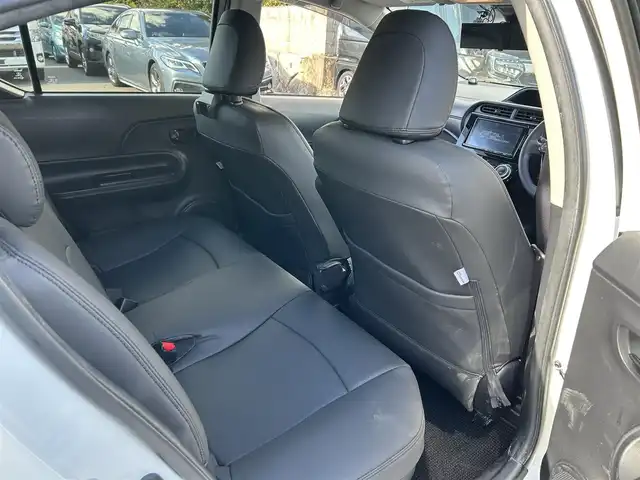 トヨタ アクア S スタイルブラック 愛媛県 2017(平29)年 9万km ライムホワイトパールクリスタルシャイン ワンオーナー/プッシュスタート/純正ナビ（AM/FM/CD/DVD/SD/Bluetooth/フルセグTV）/バックカメラ/ETC2.0/AAC/シートヒーター/横滑り防止装置/レーンキープアシスト/オートライト/オートマチックハイビーム