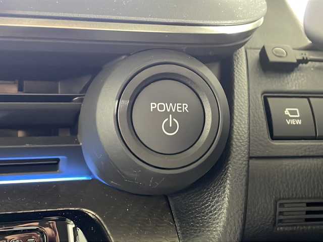 トヨタ プリウス Z 沖縄県 2024(令6)年 0.5万km 黄 禁煙車　/ワンオーナー　/純正１２．３インチナビ　/（フルセグＴＶ　Ｂｌｕｅｔｏｏｔｈ）　/全方位カメラ　/トヨタセーフティセンス/・PCS（プリクラッシュセーフティ）/・LDA（レーンディパーチャーアラート）/・AHB（オートマチックハイビーム）/BSM（ブラインドスポットモニター）　/PDA（プロアクティブドライビングアシスト）　/前後ドライブレコーダー　/ＥＴＣ２．０/レーダークルーズコントロール/レザーシート/メモリー付パワーシート/シートヒーター、エアシート/置くだけ充電/ステアリングヒーター