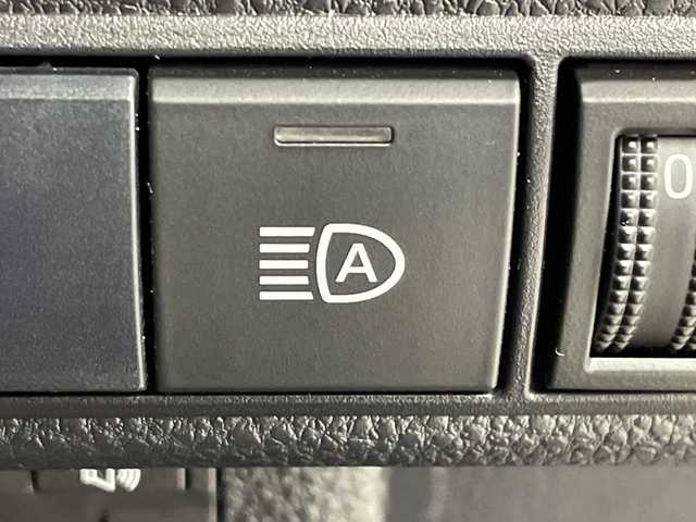 トヨタ カローラツーリング ダブルバイビー 群馬県 2020(令2)年 0.7万km スパークリングブラックパールクリスタルシャイン モデリスタエアロ　純正９型ナビ　バックカメラ　ＥＴＣ　純正ドラレコ　ハーフレザーシート　アダプティブクルーズコントロール　衝突被害軽減ブレーキ　レーンアシスト　クリアランスソナー　LED　禁煙車