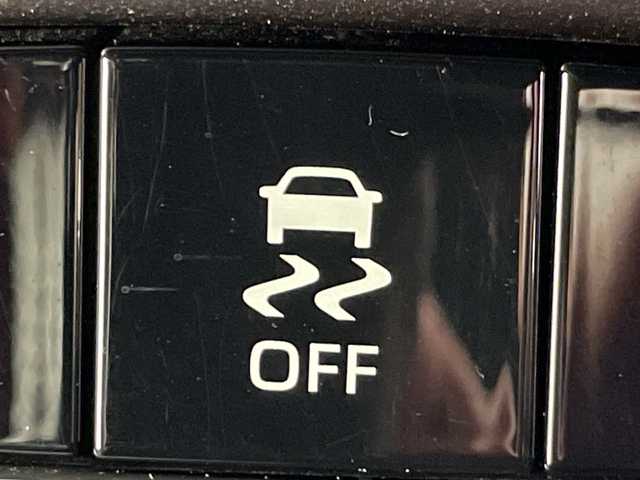 トヨタ カローラツーリング ダブルバイビー 群馬県 2020(令2)年 0.7万km スパークリングブラックパールクリスタルシャイン モデリスタエアロ　純正９型ナビ　バックカメラ　ＥＴＣ　純正ドラレコ　ハーフレザーシート　アダプティブクルーズコントロール　衝突被害軽減ブレーキ　レーンアシスト　クリアランスソナー　LED　禁煙車