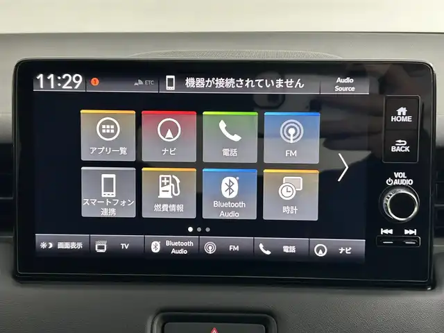 ホンダ ヴェゼル ハイブリッド e:HEV Z 道央・札幌 2022(令4)年 4.1万km プラチナホワイトパール ・４WD/・寒冷地仕様/・純正ロアスカート（F・R）/・純正ガーニッシュ（S・R）/・ホンダコネクトディスプレイ/　BT／AppleCarPlay／AndroidAuto/・マルチビューカメラシステム/・純正ビルトインETC2.0 /・純正前後ドライブレコーダー/・ホンダセンシング/・衝突軽減ブレーキ/・レーンキープアシスト/・横滑り防止装置/・アイドリングストップ/・ブラインドスポットインフォメーション/・ハーフレザーシート/・前席シートヒーター/・ステアリングヒーター/・ワイヤレス充電/・パドルシフト/・テールゲートスポイラー/・純正AW18インチ/・スマートキー/・プッシュスタート/・スペアキー