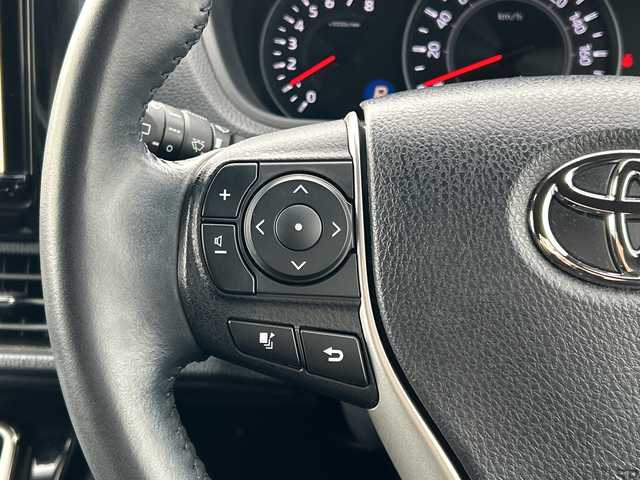 トヨタ ヴォクシー ZS 煌Ⅲ 富山県 2021(令3)年 7.2万km ブラック ４WD/アルパインフリップダウンモニター/アルパイン車種専用９インチメモリナビ/【フルセグＴＶ/CD/DVD/USB/HDMI/BT】/バックカメラ/社外デジタルインナーミラー/両側パワースライドドア/ウォークスルー/純正アルミホイール/純正フロアマット/エンジンスターター/ビルトインＥＴＣ/コーナーセンサー/LEDヘッドライト/オートハイビーム