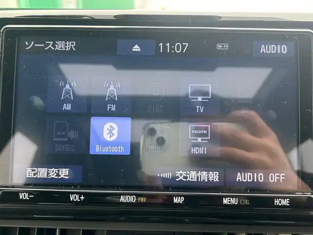 トヨタ ＲＡＶ４ ハイブリッドG 宮城県 2020(令2)年 4.6万km ホワイトパールクリスタルシャイン ワンオーナー　/純正９インチナビ　/・フルセグ/Bluetooth/HDMI/SD録画/CD/DVD/ボタン式TVキャンセラー付き/パノラマルーフ　/バックカメラ　/純正前後ドライブレコーダー　/ビルドインＥＴＣ　/トヨタセーフティセンス　/・プリクラッシュセーフティ/・レーントトレーシングアシストポート/・レーダークルーズコントロール/・オートマチックハイビーム/・ロードサインアシスト/インテリジェントクリアランスソナー/リアトラフィックオートブレーキ/ブラインドスポットモニター/ハンズフリーパワーバックドア　/ステアリングヒーター　/シートヒーター　/メモリ式パワーシート【運転席】/LEDヘッドライト/AC100V/スマートキー×２/保証書/取扱説明書/ナビ説明書