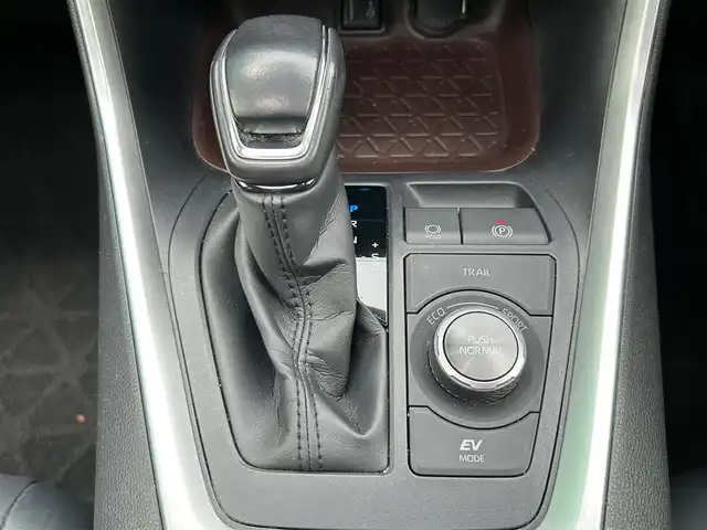 トヨタ ＲＡＶ４ ハイブリッドG 宮城県 2020(令2)年 4.6万km ホワイトパールクリスタルシャイン ワンオーナー　/純正９インチナビ　/・フルセグ/Bluetooth/HDMI/SD録画/CD/DVD/ボタン式TVキャンセラー付き/パノラマルーフ　/バックカメラ　/純正前後ドライブレコーダー　/ビルドインＥＴＣ　/トヨタセーフティセンス　/・プリクラッシュセーフティ/・レーントトレーシングアシストポート/・レーダークルーズコントロール/・オートマチックハイビーム/・ロードサインアシスト/インテリジェントクリアランスソナー/リアトラフィックオートブレーキ/ブラインドスポットモニター/ハンズフリーパワーバックドア　/ステアリングヒーター　/シートヒーター　/メモリ式パワーシート【運転席】/LEDヘッドライト/AC100V/スマートキー×２/保証書/取扱説明書/ナビ説明書