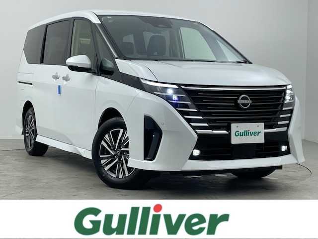 日産 セレナ e－パワー ハイウェイスター V 大分県 2025(令7)年 0.1万km未満 プリズムホワイト 登録済み未使用車/12.3インチNissanConnectナビゲーションシステム/（フルセグ/AppleCarPlay/AndroidAuto/USB/HDMI/Amazon Alexa搭載）/ハンズフリーオートスライドドア〈両側〉（挟み込み防止機構付） /ETC2.0ユニット（ビルトインタイプ）/アドバンスドドライブアシストディスプレイ/（12.3インチカラーディスプレイ）/統合型インターフェースディスプレイ/インテリジェント アラウンドビューモニター/プロパイロット（ナビリンク機能付）/インテリジェントルームミラー/インテリジェント エマージェンシーブレーキ/インテリジェント FCW（前方衝突予測警報）/インテリジェント LI（車線逸脱防止支援システム）/LDW（車線逸脱警報）/インテリジェント BSI（後側方衝突防止支援システム）BSW（後側方車両検知警報/RCTA（後退時車両検知警報）/ワイヤレス充電器/アダプティブLEDヘッドライトシステム/電動パーキングブレーキ/純正16インチAW/リアオートエアコン/リアサンシェード/充電用USBポート