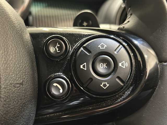 ＭＩＮＩ ミニ クーパー S 60イヤーズED 新潟県 2019(令1)年 1.7万km ブリティッシュレーシンググリーン 限定車”60イヤーズエディション”/-ボンネット・ストライプ/-サイド・スカットル/-ドア・シル・プレート/-インテリア・サーフェス/-ロゴ・プロジェクション/-17インチアロイ・ホイール/-ペッパー・ホワイト・ルーフ & ミラー・キャップ/-シート・ヒーター（フロント／左右）/-MINI Yours レザー　ラウンジ　ダーク・マロン/-MINI Yours スポーツ・レザー・ステアリング/-CAMERA & PARKING ASSIST パッケージ/-PEPPER パッケージ/-LED LIGHT パッケージ/-オンボード・コンピューター/-クルーズ・コントロール/-MINI ドライビング・モード/-スポーツAT（パドル・シフト付）/純正HDDナビ/ETC/インテリジェントセーフティ/LEDヘッドライト/アイドリングストップ