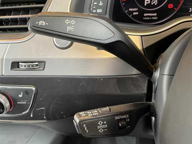 アウディ Ｑ７ 3．0TFSI クワトロ 愛知県 2018(平30)年 3.3万km ベージュ Ｓｌｉｎｅ　/サンルーフ　/黒革シート　/シートヒーター　/純正ナビ　/フルセグＴＶ　/３６０カメラ　/アダプティブエアサス　/ＡＣＣ　/ブラインドスポット　/レーンキープ　/７シーターパッケージ　/純正１８インチアルミ　/パドルシフト　/シートメモリ　