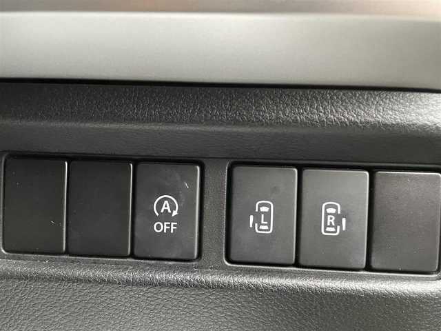 スズキ スペーシア カスタム HYBRID XS 長崎県 2018(平30)年 5.9万km ブレイブカーキP 社外ナビ/スズキセーフティーサポート/両側パワースライドドア/ETC/ドライブレコーダー/バックカメラ/ハーフレザーシート/シートヒーター/コーナーセンサー/レーンキープアシスト/サーキュレーター/スマートキー/純正フロアマット/アイドリングストップ