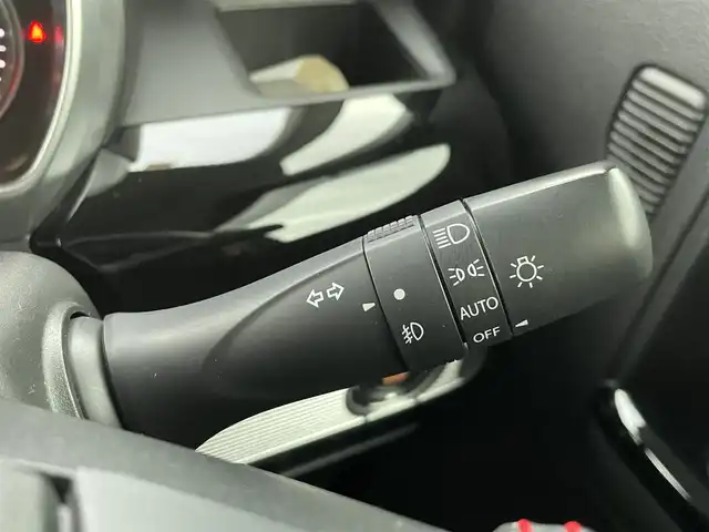 スズキ スペーシア カスタム HYBRID XS 長崎県 2018(平30)年 5.9万km ブレイブカーキP 社外ナビ/スズキセーフティーサポート/両側パワースライドドア/ETC/ドライブレコーダー/バックカメラ/ハーフレザーシート/シートヒーター/コーナーセンサー/レーンキープアシスト/サーキュレーター/スマートキー/純正フロアマット/アイドリングストップ