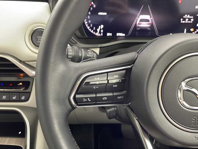 マツダ ＣＸ－６０ 25S エクスクルーシブモード 鹿児島県 2023(令5)年 0.6万km ロジウムホワイトプレミアムメタリック 純正12.3インチナビ/(BT/USB/HDMI)/フルセグTV/全周囲カメラ/BOSEスピーカー/ETC/サンルーフ/衝突軽減ブレーキ/レーダークルーズコントロール/コーナーセンサー/ブラインドスポットモニター/レザーシート/前席パワーシート/全席シートヒーター/前席エアーシート/パワーバックドア/ステアリングヒーター/ステアリングリモコン/革巻きステアリング/LEDヘッドライト/オートライト/オートハイビーム/電動パーキングブレーキ/オートホールド/スマートキー/電動格納ミラー/純正フロアマット/純正アルミ20インチ