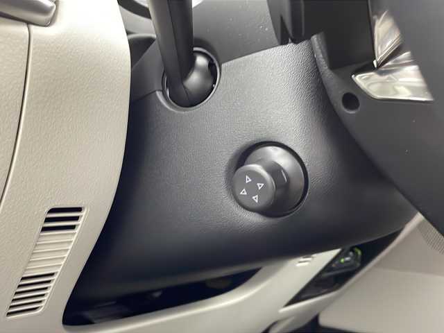 マツダ ＣＸ－６０ 25S エクスクルーシブモード 鹿児島県 2023(令5)年 0.6万km ロジウムホワイトプレミアムメタリック 純正12.3インチナビ/(BT/USB/HDMI)/フルセグTV/全周囲カメラ/BOSEスピーカー/ETC/サンルーフ/衝突軽減ブレーキ/レーダークルーズコントロール/コーナーセンサー/ブラインドスポットモニター/レザーシート/前席パワーシート/全席シートヒーター/前席エアーシート/パワーバックドア/ステアリングヒーター/ステアリングリモコン/革巻きステアリング/LEDヘッドライト/オートライト/オートハイビーム/電動パーキングブレーキ/オートホールド/スマートキー/電動格納ミラー/純正フロアマット/純正アルミ20インチ
