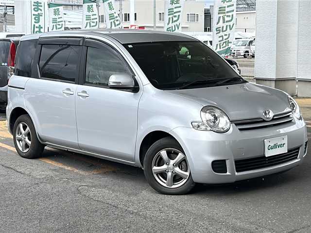 トヨタ シエンタ X Lパッケージ 道東・釧路十勝 2014(平26)年 2.8万km シルバーM ワンオーナー/寒冷地仕様/純正メモリーナビ/  (CD/ワンセグTV/Bluetooth)/バックカメラ/片側パワースライドドア/ウィンカーミラー/電動格納ミラー/運転席シートリフター/純正ドアバイザー/純正フロアマット/純正ドライブレコーダー/社外エンジンスターター/リモコンキー/スペアキー/リア五面フィルム施工/ディーラー記録簿 H29/R1/3/5/フロントワイパーデアイサー/取扱説明書/保証書/ナビ取説/社外14インチアルミホイール/夏タイヤ積込/  (175/70R14、2mm)