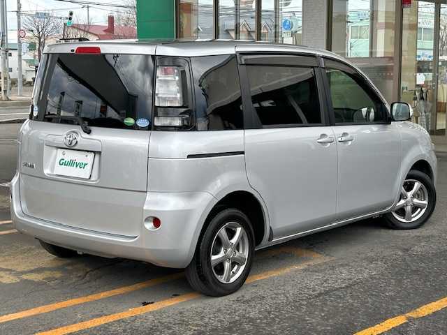 トヨタ シエンタ X Lパッケージ 道東・釧路十勝 2014(平26)年 2.8万km シルバーM ワンオーナー/寒冷地仕様/純正メモリーナビ/  (CD/ワンセグTV/Bluetooth)/バックカメラ/片側パワースライドドア/ウィンカーミラー/電動格納ミラー/運転席シートリフター/純正ドアバイザー/純正フロアマット/純正ドライブレコーダー/社外エンジンスターター/リモコンキー/スペアキー/リア五面フィルム施工/ディーラー記録簿 H29/R1/3/5/フロントワイパーデアイサー/取扱説明書/保証書/ナビ取説/社外14インチアルミホイール/夏タイヤ積込/  (175/70R14、2mm)
