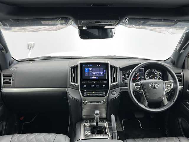 トヨタ ランドクルーザー ZX G－フロンティア 宮城県 2016(平28)年 0.6万km ホワイトパールクリスタルシャイン ４ＷＤ　/サンルーフ　/純正９インチナビ(CD/DVD/BT/フルセグTV/HDMI)/リヤシートエンターテインメント/WALDエアロ/2本出マフラー/ルーフレール/クールボックス　/バックカメラ　/前後コーナーセンサー　/トヨタセーフティセンス/　・プリクラッシュセーフティ/　・レーダークルーズコントロール/　・レーンディパーチャーアラート/　・ブラインドスポットモニター/　・オートマチックハイビーム/オートライト/LEDライト/ビルトインETC2.0/純正アルミホイール/パワーバックドア/フルエアロ/全席パワーシート/全席シートヒーター　/前席エアシート/シートメモリー/ステアリングヒーター/ステアリングスイッチ/純正フロアマット/レザーシート/レザーステアリング/サイドバイザー/禁煙車