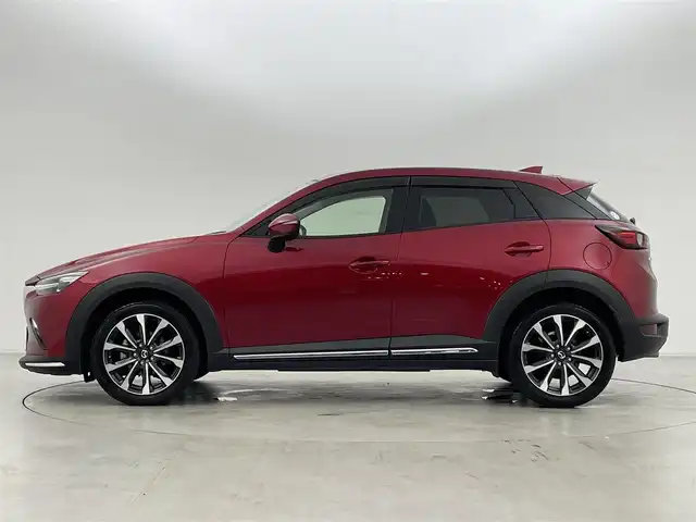 マツダ ＣＸ－３ 20SプロアクティブSパッケージ 群馬県 2019(平31)年 2.4万km ソウルレッドクリスタルM 360°ビュー・モニター＋フロントパーキングセンサー/CD/DVDプレイヤー＋地上デジタルTVチューナー(フルセグ)/＝＝＝＝＝＝/純正7型ナビ/(AM/FM/Bluetooth/フルセグTV/CD/DVD/SD//USB1・2/AUX/AppleCarPlay/AndroidAuto)/ブラインドスポットモニタリング/クルーズコントロール/パドルシフト/ヘッドアップディスプレイ/ビルトインETC/運転席側パワーシート(ポジションメモリ付)/前席シートヒーター/ステアリングヒーター/電動パーキングブレーキ/オートブレーキホールド/プッシュスタート/スマートキー/スペアキー有