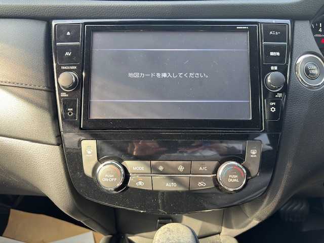 日産 エクストレイル 20Xi 長野県 2019(令1)年 6.8万km ブリリアントホワイトパール プロパイロット/純正10インチSDナビ/（MM519D-L）/FM・AM・DVD・CD・フルセグTV・Blu-ray/Bluetooth Audio/全方位・バックカメラ/純正ドライブレコーダー（DJ4-D）/純正18インチアルミホイール/ダウンヒルコントロール/前後コーナーセンサー/全席シートヒーター/衝突軽減ブレーキ/純正フロアマット/LEDヘッドライト/パワーバックドア/電動パーキング/プッシュスタート/オートホールド/ルーフレール/スマートキー/オートライト/スペア1本/ETC