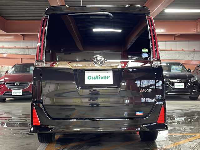 トヨタ ノア Si ダブルバイビー 静岡県 2018(平30)年 6.2万km ブラック 【安全装備】/トヨタセーフティセンス/プリクラッシュセーフティ/（レーザーレーダー・単眼カメラ方式）/（自車車速約30km/hから80km/h間：ブレーキアシスト機能発動）/（自車車速約10km/hから80km/h間踏力無時：約30km/h減速）/レーンディパーチャーアラート/（作動車速50km/h以上時）/オートマチックハイビーム/（作動車速30km/h以上時）/先行車発進お知らせ機能/【主要装備】/純正１０インチナビ　/後席フリップダウンモニター　/ハーフレザーシート　/両側パワースライドドア　/ビルトインＥＴＣ　/オートライト　/アイドリングストップ　/ＬＥＤヘッドライト　/クルーズコントロール　/プッシュスタート/スマートキー/純正16インチアルミホイール