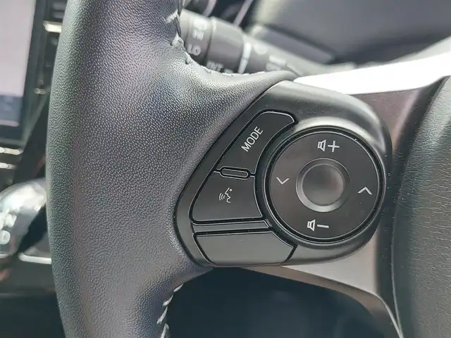 トヨタ プリウス α S ツーリングセレ GRスポーツ 東京都 2018(平30)年 3.2万km ホワイトパールクリスタルシャイン 社外9インチナビ/フルセグ/バックカメラ/ビルトインETC/ハーフレザーシート/純正18インチAW/スマートキー/フォグ/ステアリングスイッチ/ウィンカーミラー