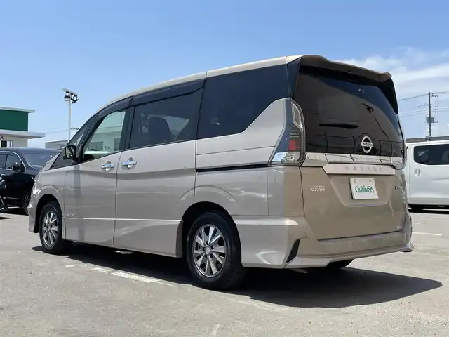 日産 セレナ e－パワー ハイウェイスター V 東京都 2019(令1)年 2.3万km カシミヤグレージュ 純正11型ナビ/アラウンドビューモニター/天吊モニター/デジタルミラー/エマージェンシーブレーキ/車線逸脱警報/ソナー/プロパイロット/ハンズフリーオートスライドドア/ＥＴＣ/ドライブレコーダー