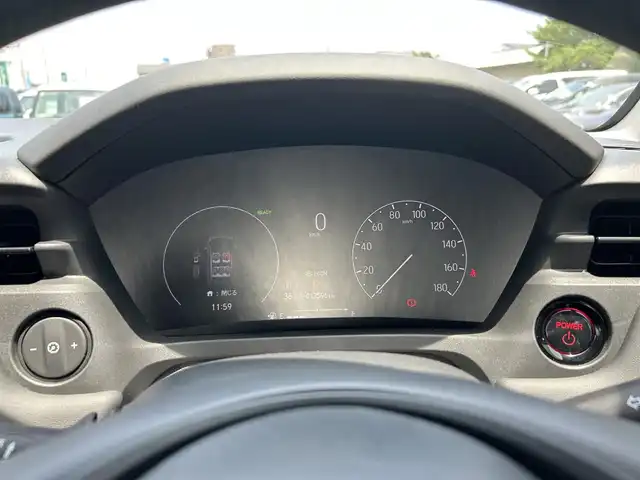 ホンダ ヴェゼル ハイブリッド e:HEV Z 静岡県 2023(令5)年 1.4万km クリスタルブラックパール ホンダセンシング/純正ディスプレイオーディオ/(AM/FM/BT/Applecarplay/androidauto)/フルセグTV/バックカメラ/ビルトインETC2.0/レーダークルーズコントロール/ハーフレザーシート/前席シートヒーター/ステアリングヒーター/パワーバックドア/前後コーナーセンサー/衝突被害軽減システム/横滑り防止装置/レーンキープアシスト/盗難防止装置/電動パーキングブレーキ/オートホールド/LEDヘッドライト/シーケンシャルターンランプ/オートマチックハイビーム/左右独立フルオートエアコン/そよ風アウトレット/スマートキー/プッシュスタート