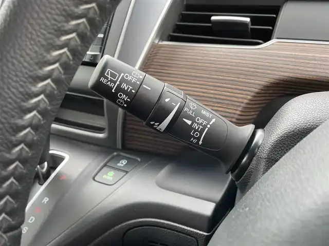 ホンダ フリード＋ クロスター 滋賀県 2023(令5)年 2万km プラチナホワイトパール 禁煙車/純正ナビ/CD/Bluetooth/FM/AM/SD/ipod/USB/バックカメラ/両側パワースライドドア/衝突軽減ブレーキ/アダプティブ・クルーズ・コントロール/車線維持支援システム/ETC/ハーフレザーシート/D/N席シートヒーター /前後ドライブレコーダー/LEDヘッドライト/オートライト/アイドリングストップ/ドアバイザー/プッシュスタート /スマートキー/電格ミラー