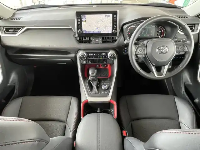 トヨタ ＲＡＶ４ アドベンチャー オフロードPKG 道東・釧路十勝 2022(令4)年 2.4万km アティチュードブラックマイカ 4WD/寒冷地仕様車/Toyota Safety Sense/・PCS(プリクラッシュセーフティ)/・LTA(レーントレーシングアシスト)/・BSM(ブラインドスポットモニター)/・オートマチックハイビーム/・レーダークルーズコントロール/純正メーカーOPナビ/ (BT/USB/Miracast)/フルセグTV/車外カメラ/ (フロント/バック/全方位)/革巻きステアリング/ステアリングスイッチ/ステアリングヒーター/レザーシート/パワーシート/ (運転席)/メモリーシート/ (運転席)/シートヒーター/ (運転席/助手席)/エアーシート/ (運転席/助手席)/プッシュスタート/スマートキー/スペアキー/純正キー1体型エンジンスターター/純正18インチAW/JAOSフロントバンパー/MODELLISTAサイドステップ/ルーフレール/純正LEDヘッドライト/フォグランプ/ (フロント/リア)/ウインカーミラー/電動格納ミラー/純正ドアバイザー/純正フロアマット/横滑り防止装置/ナビ取扱説明書/取扱説明書/保証書