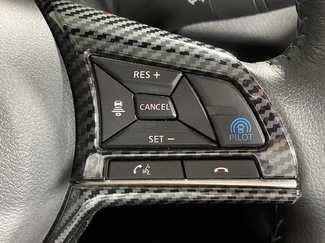 日産 エクストレイル 20Xi レザーED Vセレクション 神奈川県 2021(令3)年 3.2万km アズライトブルー プロパイロット/純正メーカーナビ/・BT/TフルセグV/CD/DVD/USB/AM/FM/AUX/サンルーフ/インテリジェントルームミラー/レザーシート/パワーシート(D/N)/シートヒーター(全席)/4WD/パワーバックドア/アイドリングストップ機能/ヘッドライトレベライザー/電動サイドブレーキ/オートブレーキホールド/革巻きステアリング/ステアリングスイッチ/Autoライト/MTモード/スマートキー/プッシュスタートボタン/LEDヘッドライト/フォグランプ/ルーフレール/電動格納ミラー/ウィンカーミラー/純正アルミホイール/純正ドアバイザー/純正フロアマット