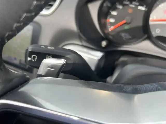 ポルシェ ７１８ボクスター S 茨城県 2017(平29)年 1.5万km ピュアホワイト スポーツエキゾースト/純正ナビ/（AM.FM.CD.BT）/バックカメラ/ETC2.0/ハーフレザーシート/D/N席シートH/HIDヘッドライト/オートライト/Pシフト/純正19インチAW/レッドキャリパー/スペアキー有/保証書/取扱説明書/記録簿5枚有り